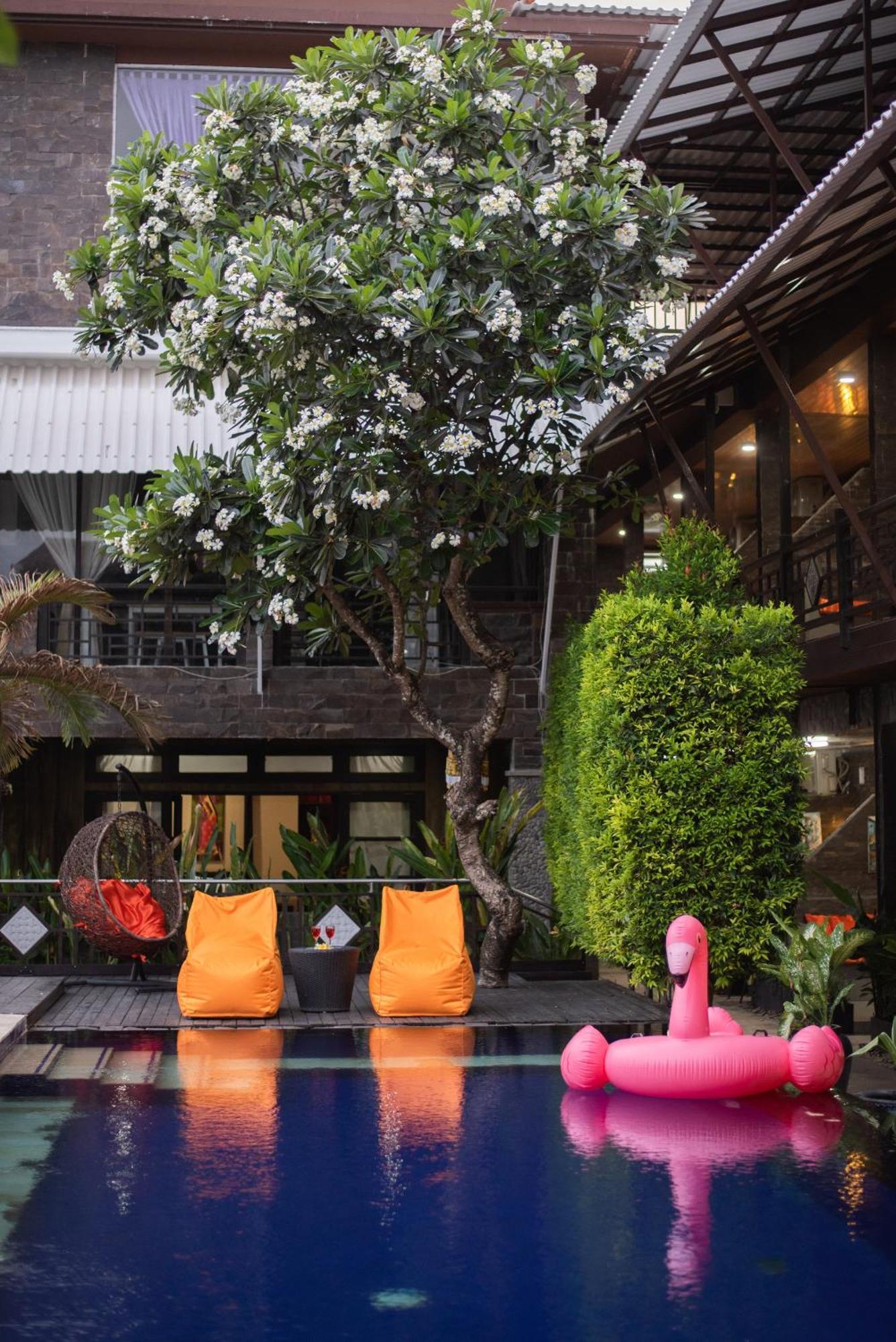 L'Amore Hotel Seminyak Экстерьер фото